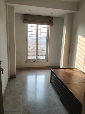 Room in 3.5 BHK Apartment at Neelsidhi Atlantis, Nerul – for Rent