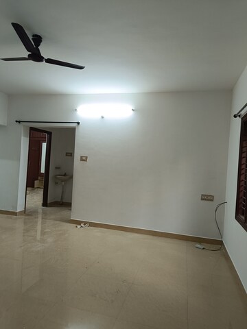 Room in 2 BHK Builder Floor at Jayanagar – for Rent