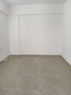 Room in 3 BHK Apartment at Neelsidhi Atlantis, Nerul – for Rent