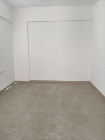 Room in 3 BHK Apartment at Neelsidhi Atlantis, Nerul – for Rent