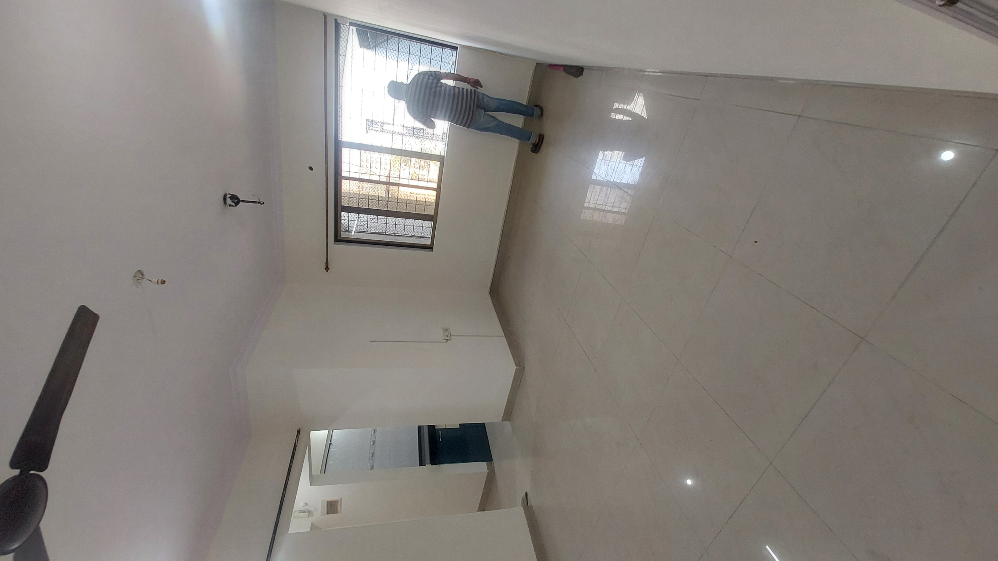 2 BHK + Pooja Room 850 Sq.Ft. Apartment in Charkop Kesar CHS