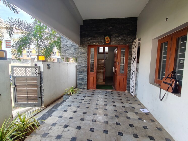 Kitchen, injambakkam 5 Bedroom 10000 Sq.Ft. Independent House In Injambakkam Chennai 9506557