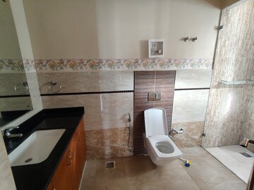 Bathroom in 5 BHK Independent House at Injambakkam – for Sale