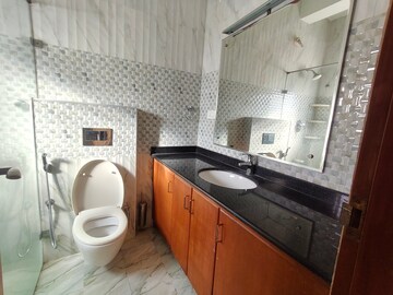 Kitchen in 5 BHK Independent House at Injambakkam – for Sale