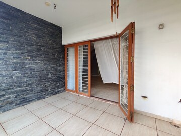 Bathroom in 5 BHK Independent House at Injambakkam – for Sale