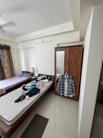 Furnished Amenities in 2 BHK Apartment at Godrej Prime, Chembur – for Rent