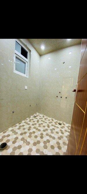 Bathroom in 3 BHK Builder Floor at Maya Homes, Indrapuram – for Sale