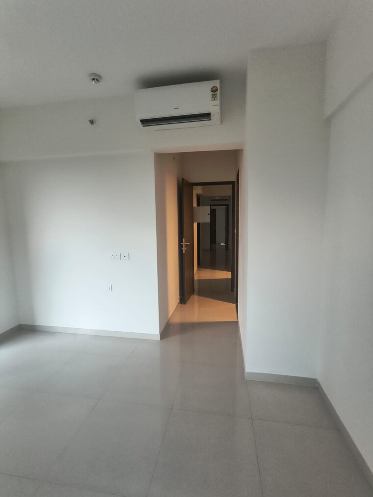 Room, lodha-amara 3 Bedroom 955 Sq.Ft. Apartment In Kolshet Road Thane 9506659