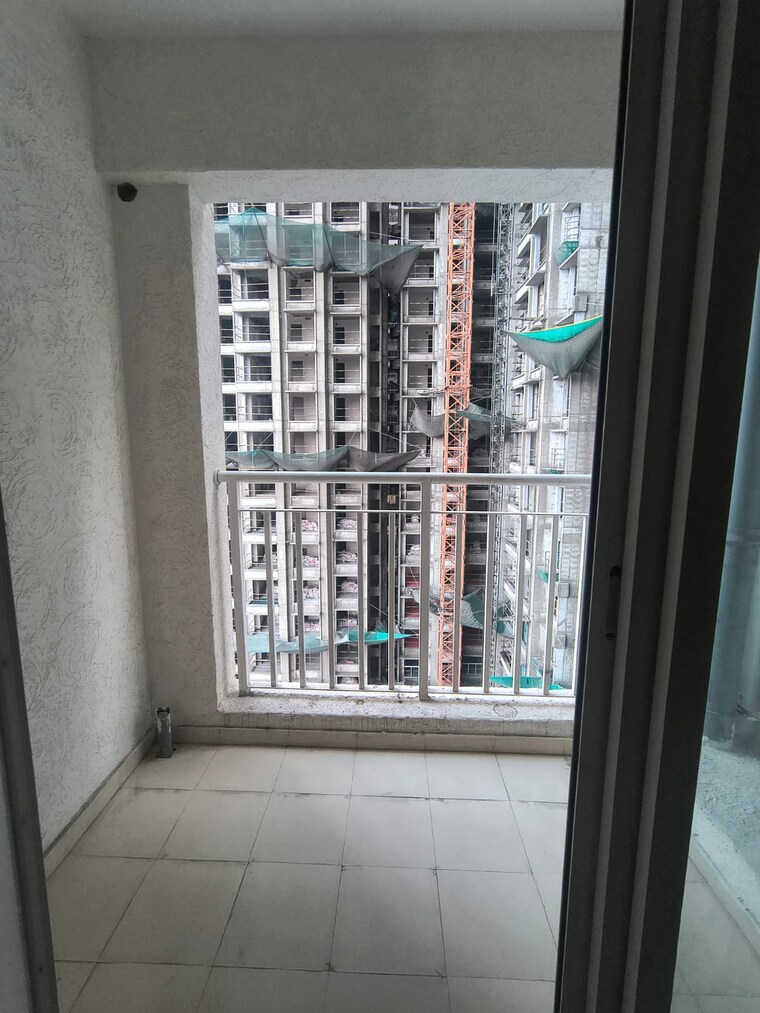 Balcony, lodha-amara 3 Bedroom 955 Sq.Ft. Apartment In Kolshet Road Thane 9506659