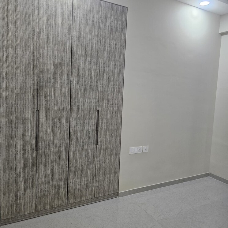 Room, rosa-manhattan 3 Bedroom 911 Sq.Ft. Apartment In Anu Nagar Thane 9506681