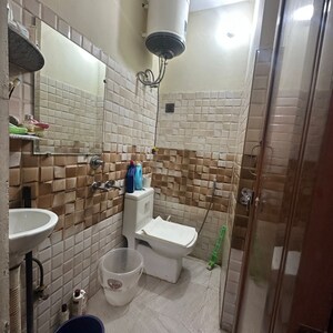 Bathroom in 1 RK Builder Floor at Katwaria Sarai – for Rent