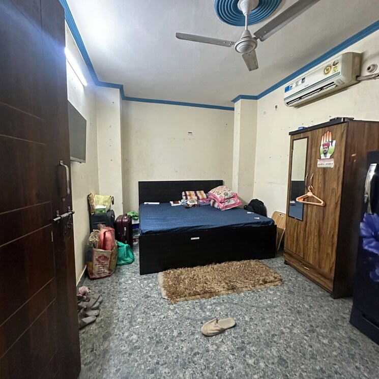 Bedroom, katwaria sarai 1 RK 250 Sq.Ft. Builder Floor In Katwaria Sarai Delhi 9506688