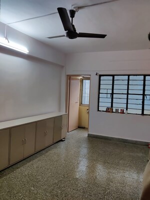 Room in 1 BHK Apartment at Vanaz Corner, Kothrud – for Rent