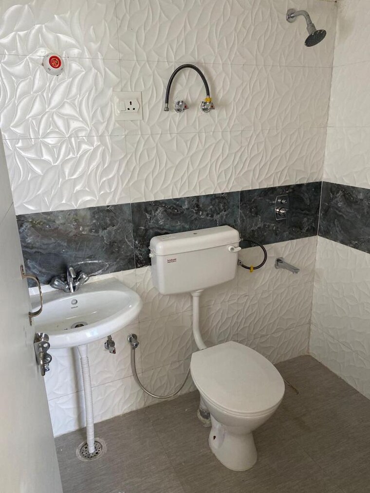 Team Area, nk-savitry-enclave 1.5 Bedroom 850 Sq.Ft. Apartment In Vip Road Zirakpur 9506758