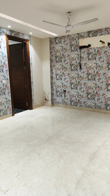 6+ BHK Independent House For Sale in Vikas Puri