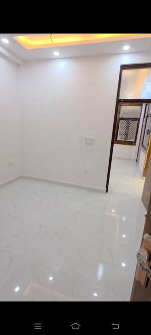 Furnished Amenities in 1 BHK Builder Floor at Mahagun Villas, Vaishali Sector 2 – for Sale