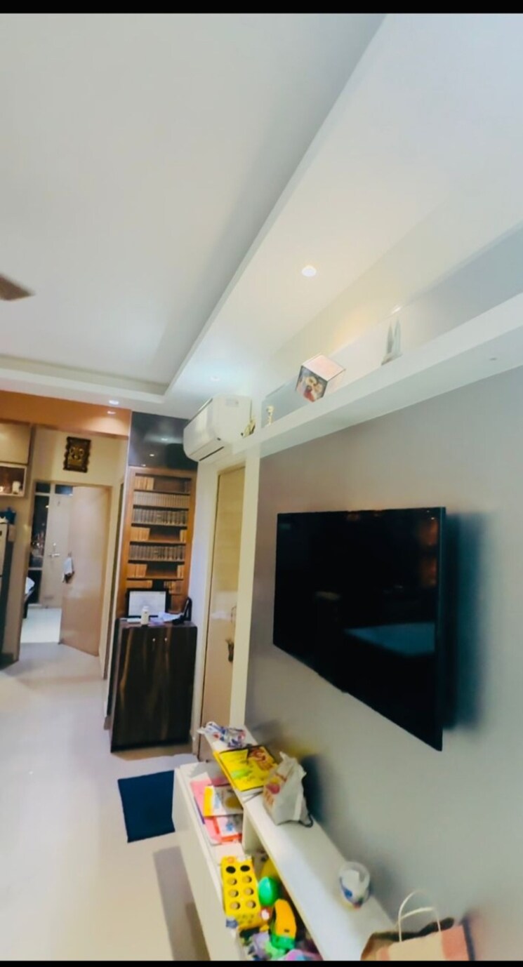 Living Room, suncity-avenue-102 2 Bedroom 605 Sq.Ft. Apartment In Sector 102 Gurgaon 9506821