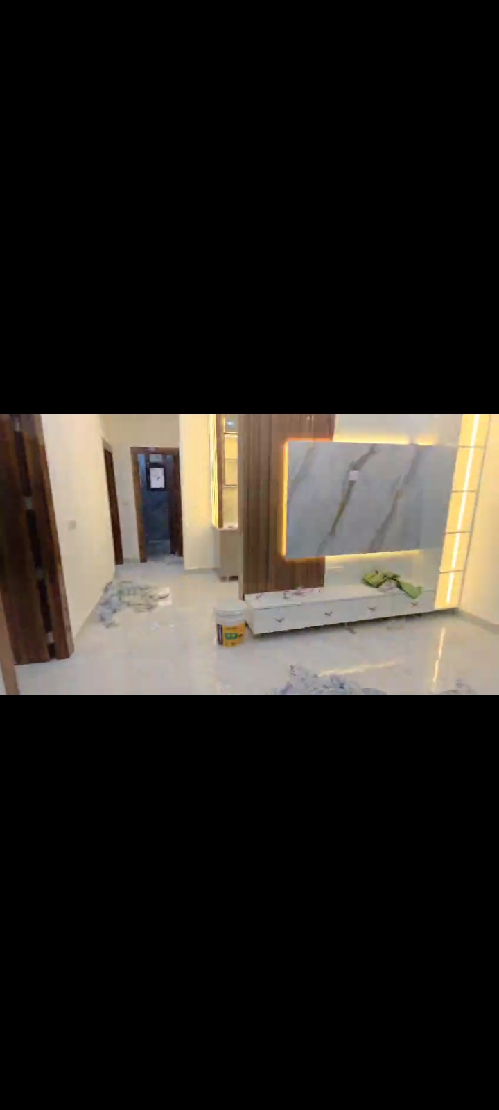 3 BHK 1650 Sq.Ft. Builder Floor in Akriti Complex