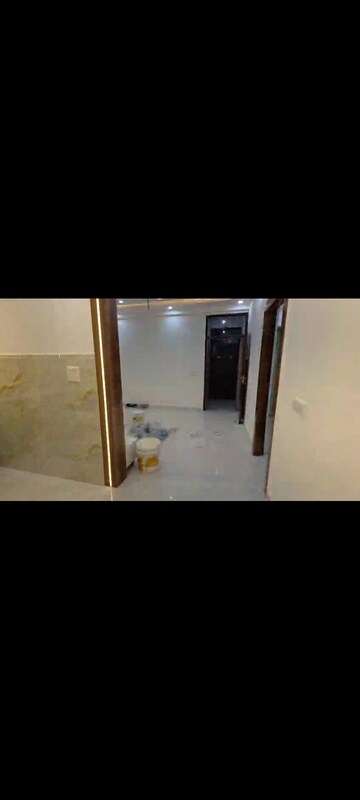 Room in 3 BHK Builder Floor at Akriti Complex, Vaishali Sector 6 – for Sale