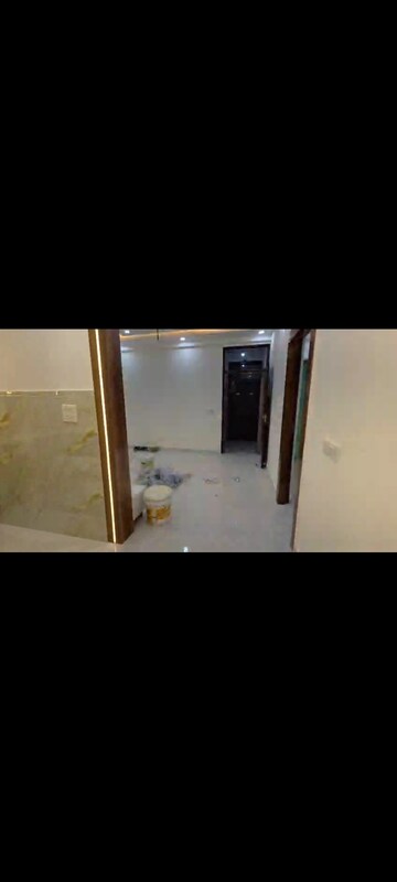 Room in 3 BHK Builder Floor at Akriti Complex, Vaishali Sector 6 – for Sale