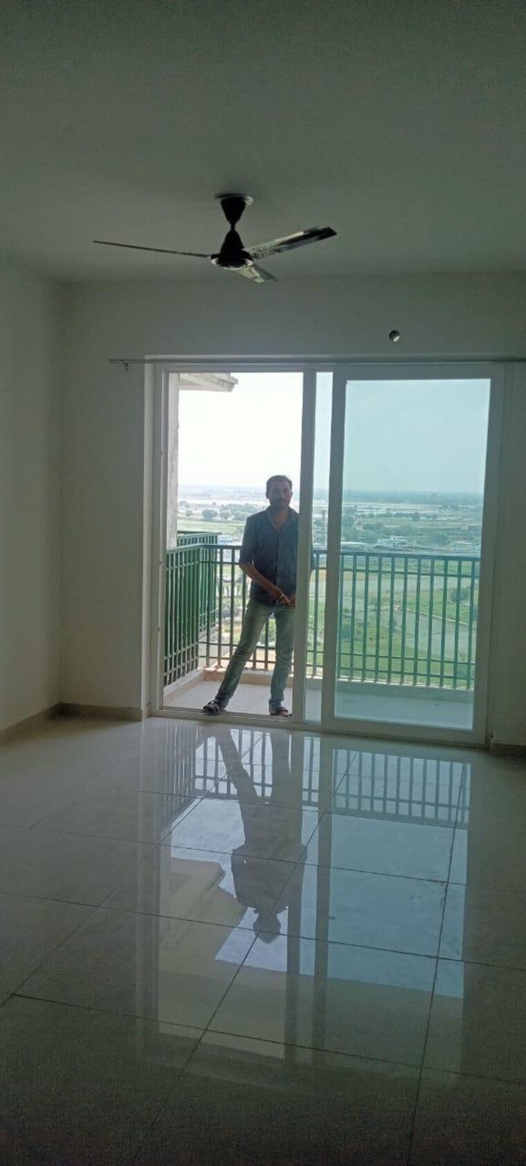 Room, tata-eureka-park 3 Bedroom 1575 Sq.Ft. Apartment In Sector 150 Noida 9506857