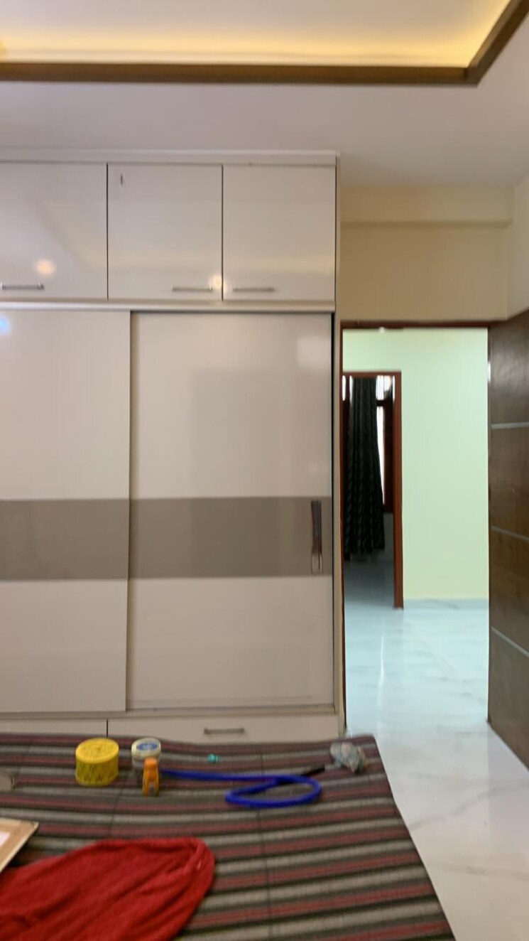 Room, pir machalla 3 Bedroom 1080 Sq.Ft. Apartment In Pir Machalla Zirakpur 9506878