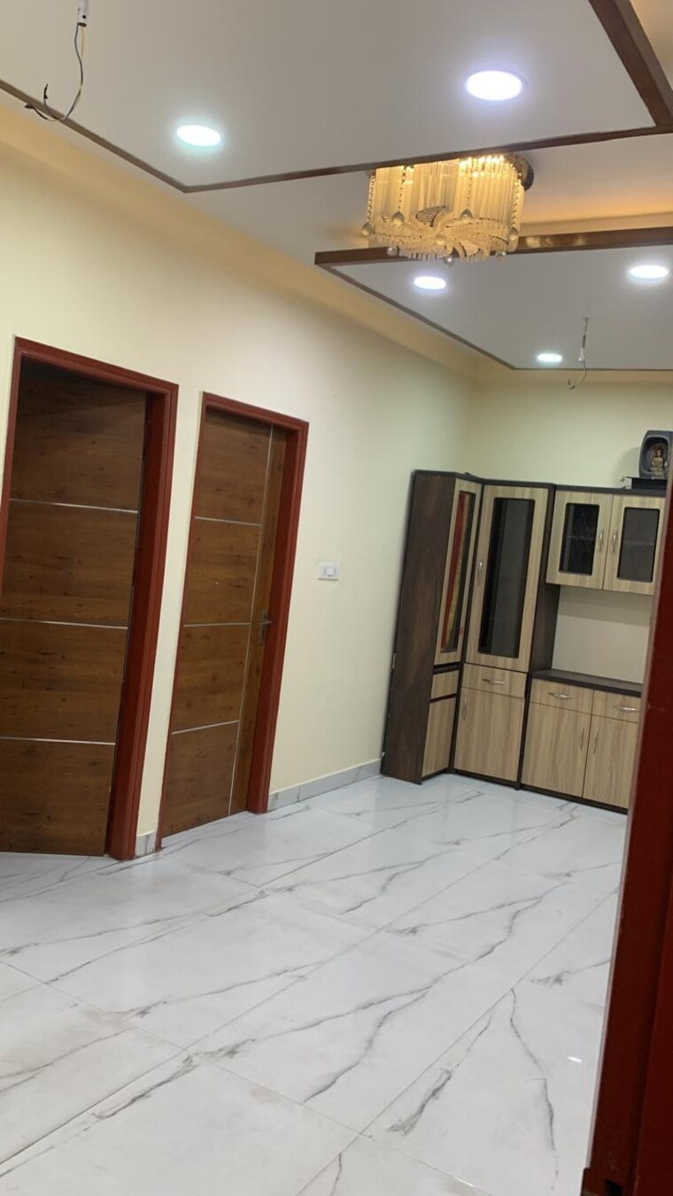 Room, pir machalla 3 Bedroom 1080 Sq.Ft. Apartment In Pir Machalla Zirakpur 9506878