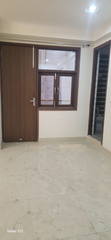 Room in 1 RK Builder Floor at Saket – for Rent