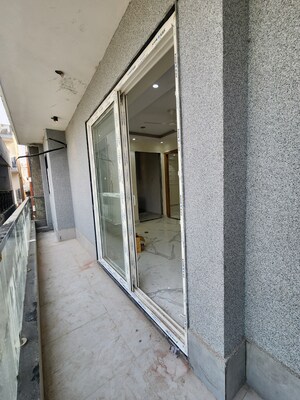 Furnished Amenities in 2 BHK Builder Floor at Chattarpur – for Sale
