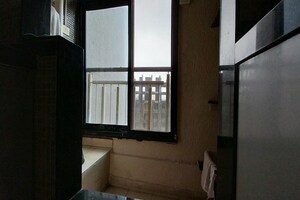 Room in 2 BHK Apartment at Mayfair Sonata Greens, Vikhroli West – for Rent