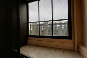 Room in 2 BHK Apartment at Mayfair Sonata Greens, Vikhroli West – for Rent