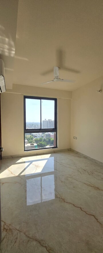 Room in 3 BHK Apartment at Bapu Nagar – for Rent