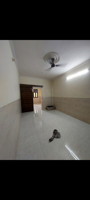 Room in 1 BHK Apartment at Shanti Bhawan, Sarita Vihar – for Rent