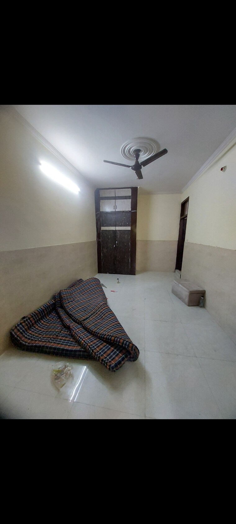 Bedroom, shanti-bhawan 1 Bedroom 450 Sq.Ft. Apartment In Sarita Vihar Delhi 9506954