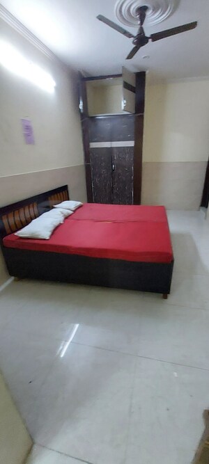 1 BHK Apartment For Rent in Shanti Bhawan, Sarita Vihar