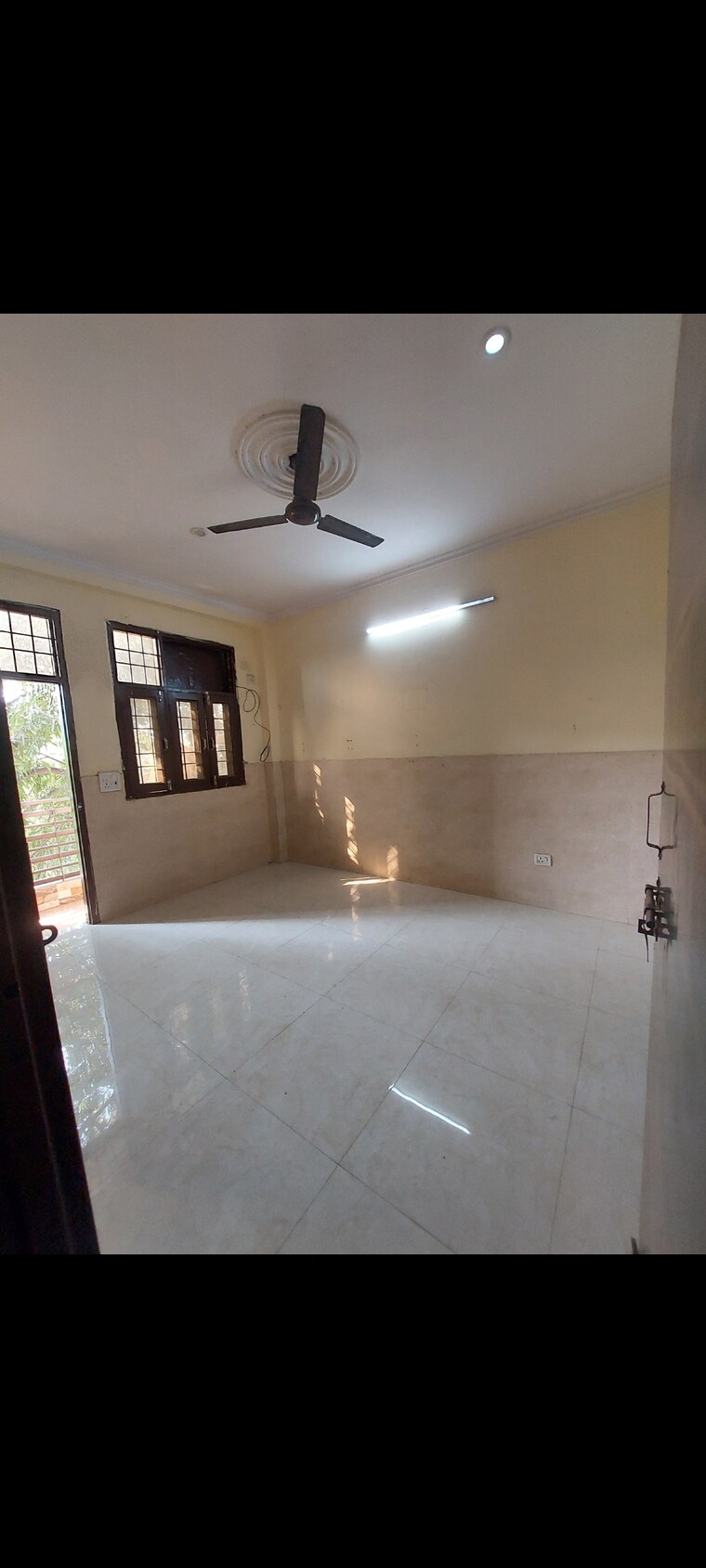 Room, shanti-bhawan 1 Bedroom 450 Sq.Ft. Apartment In Sarita Vihar Delhi 9506954