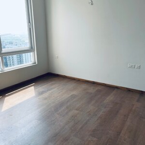 Room in 3 BHK Apartment at Hero Homes Phase 2, Sector 104 – for Sale