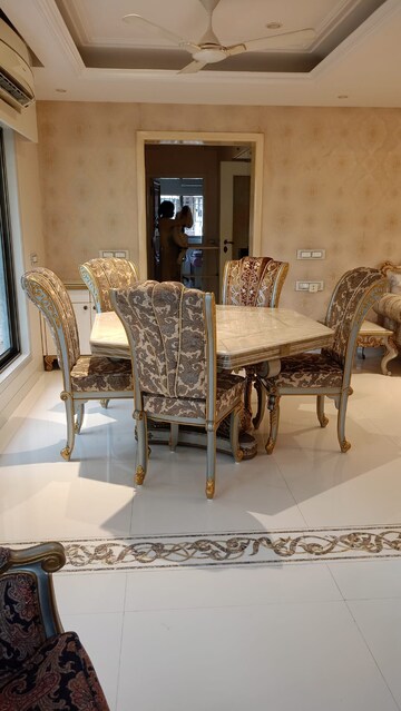 Living Room in 4 BHK Apartment at SKG 259 Park Crest, Khar West – for Sale