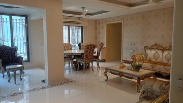Living Room in 4 BHK Apartment at SKG 259 Park Crest, Khar West – for Sale