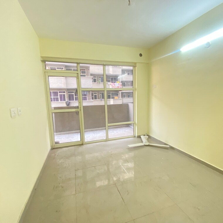 Room, pyramid-square-70a 2 Bedroom 680 Sq.Ft. Apartment In Sector 70a Gurgaon 9507026