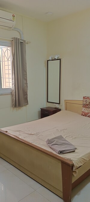 Bedroom in 1 BHK Apartment at Nutan Abhishek, Andheri West – for Rent