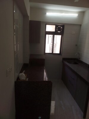 Room in 1.5 BHK Apartment at Chandiwala Pearl Heaven, Andheri East – for Rent