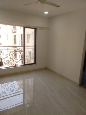 Room in 1.5 BHK Apartment at Chandiwala Pearl Heaven, Andheri East – for Rent