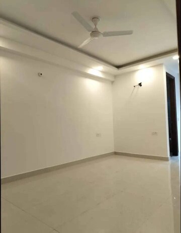 Bedroom in 3 BHK Builder Floor at Chattarpur – for Rent