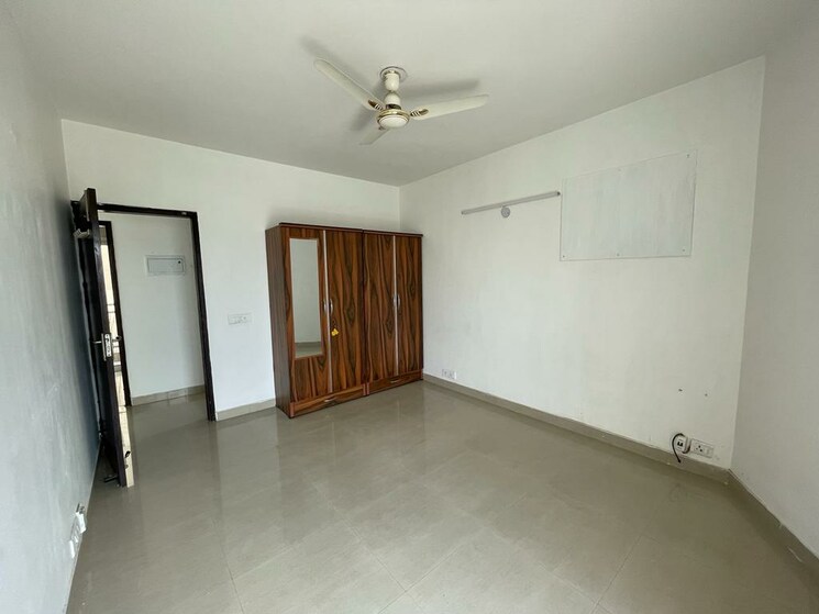 Room, ninex-rmg-residency 2 Bedroom 700 Sq.Ft. Apartment In Sector 37c Gurgaon 9507171