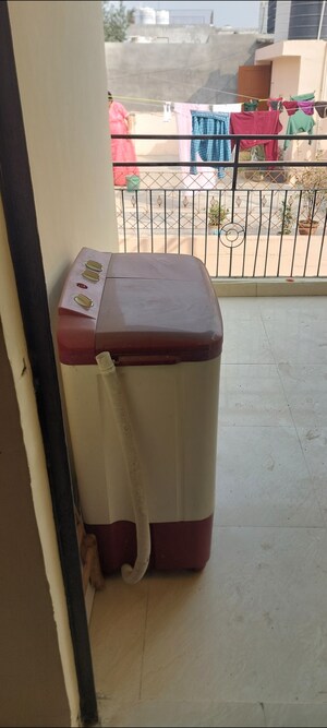 Furnished Amenities in 1 RK Apartment at Aadharshila Apartment, Sarita Vihar – for Rent