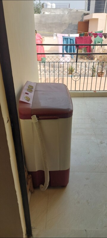 Furnished Amenities in 1 RK Apartment at Aadharshila Apartment, Sarita Vihar – for Rent