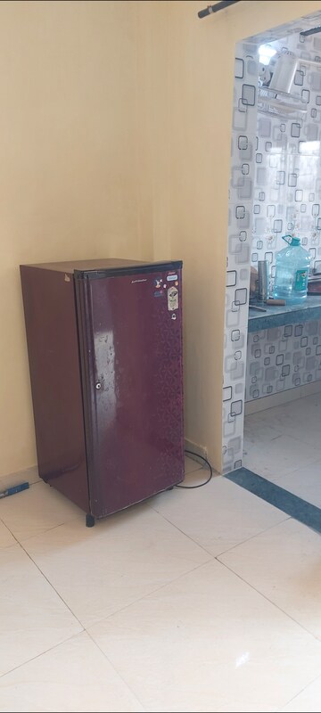 Room in 1 RK Apartment at Aadharshila Apartment, Sarita Vihar – for Rent