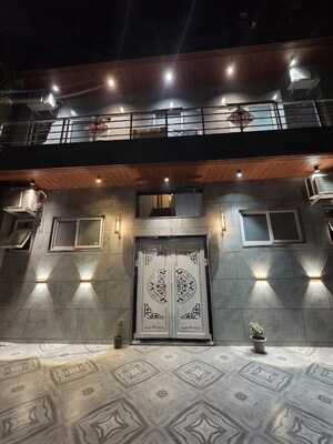 Kitchen in 1 RK Builder Floor at Ansal Sushant Apartments, Sushant Lok I – for Rent