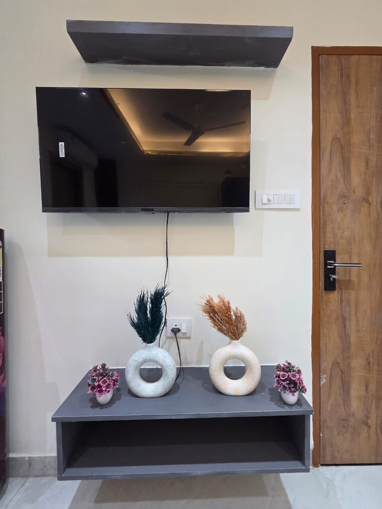 undefined, ansal-sushant-apartments 1 RK 250 Sq.Ft. Builder Floor In Sushant Lok I Gurgaon 9507176